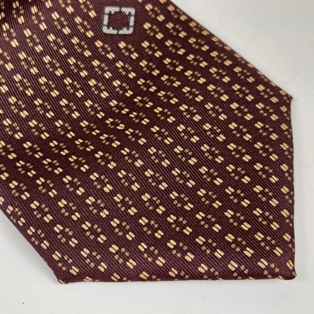 Salvatore Ferragamo Men's Tie 100% Silk Brown with Yellow/Gold Pattern EUC